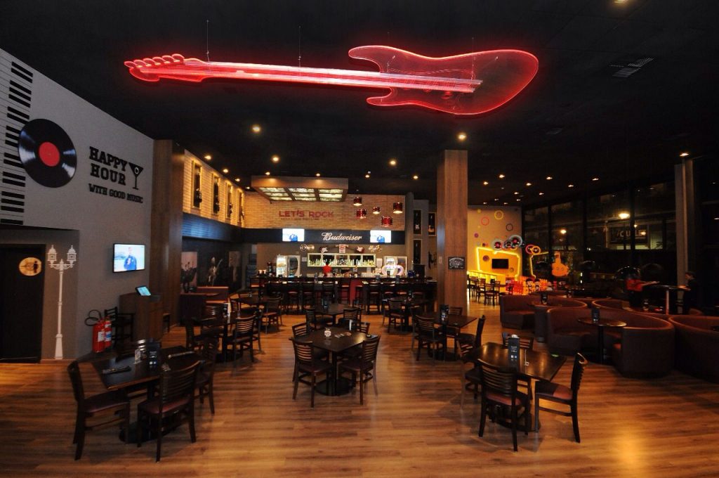 Rock & Ribs