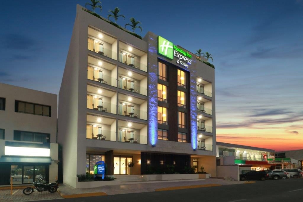 Holiday Inn Express & Suites Playa del Carmen Holiday Inn Express & Suites Playa del Carmen