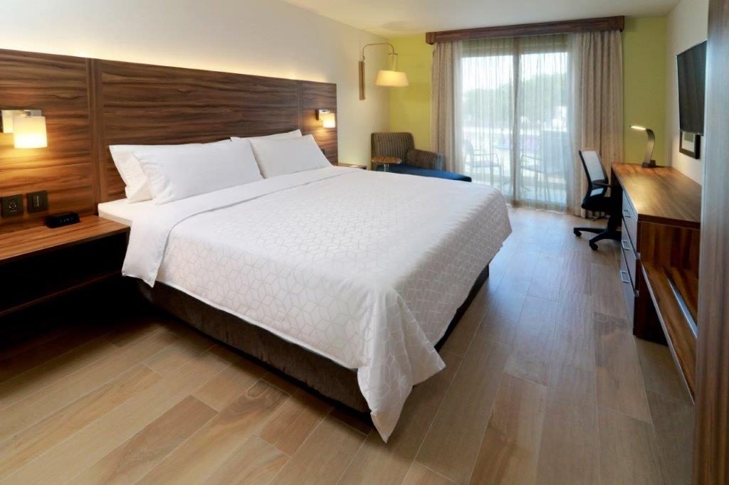 Holiday Inn Express & Suites Playa del Carmen Holiday Inn Express & Suites Playa del Carmen