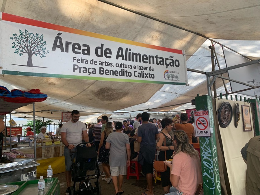 Praça Benedito Calixto Praça Benedito Calixto