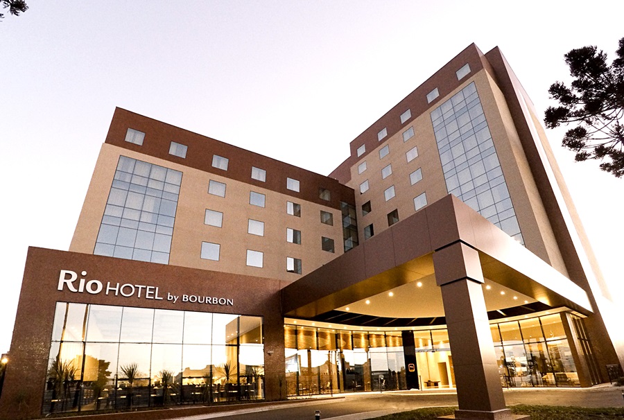 A fachada do Rio Hotel by Bourbon Curitiba Aeroporto Onde ficar em Curitiba