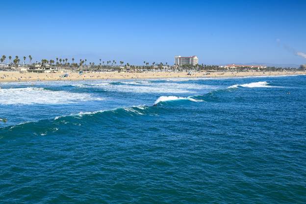 Mar na califórnia que é o destino perfeito para a prática de surfe surfe na Califórnia