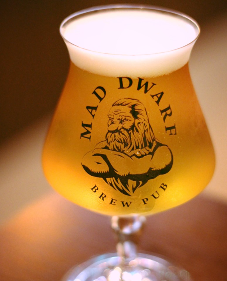 copo com cerveja da marca mad dware bares em São Paulo NFL