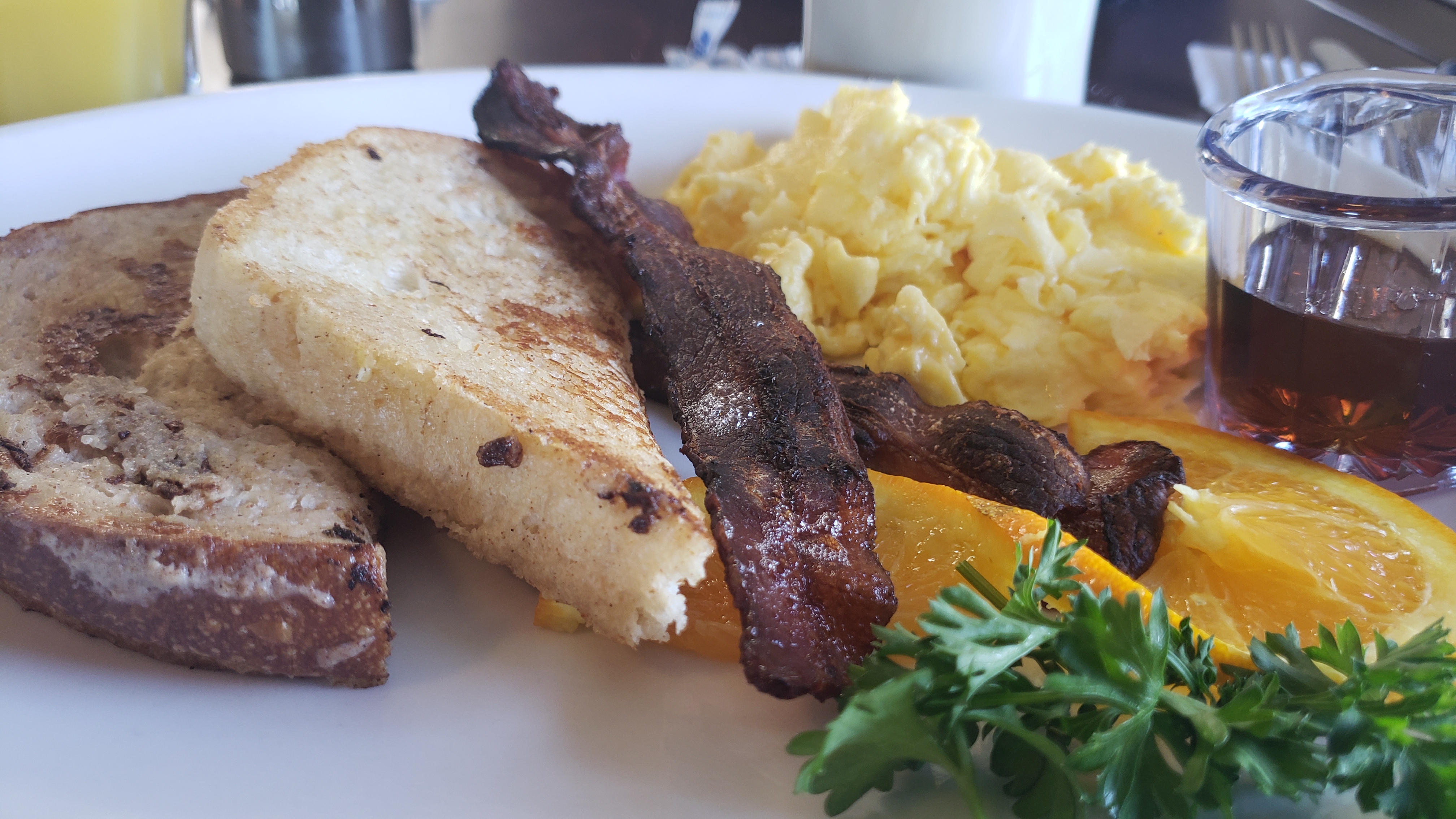 Prato com comida típica americana Comida