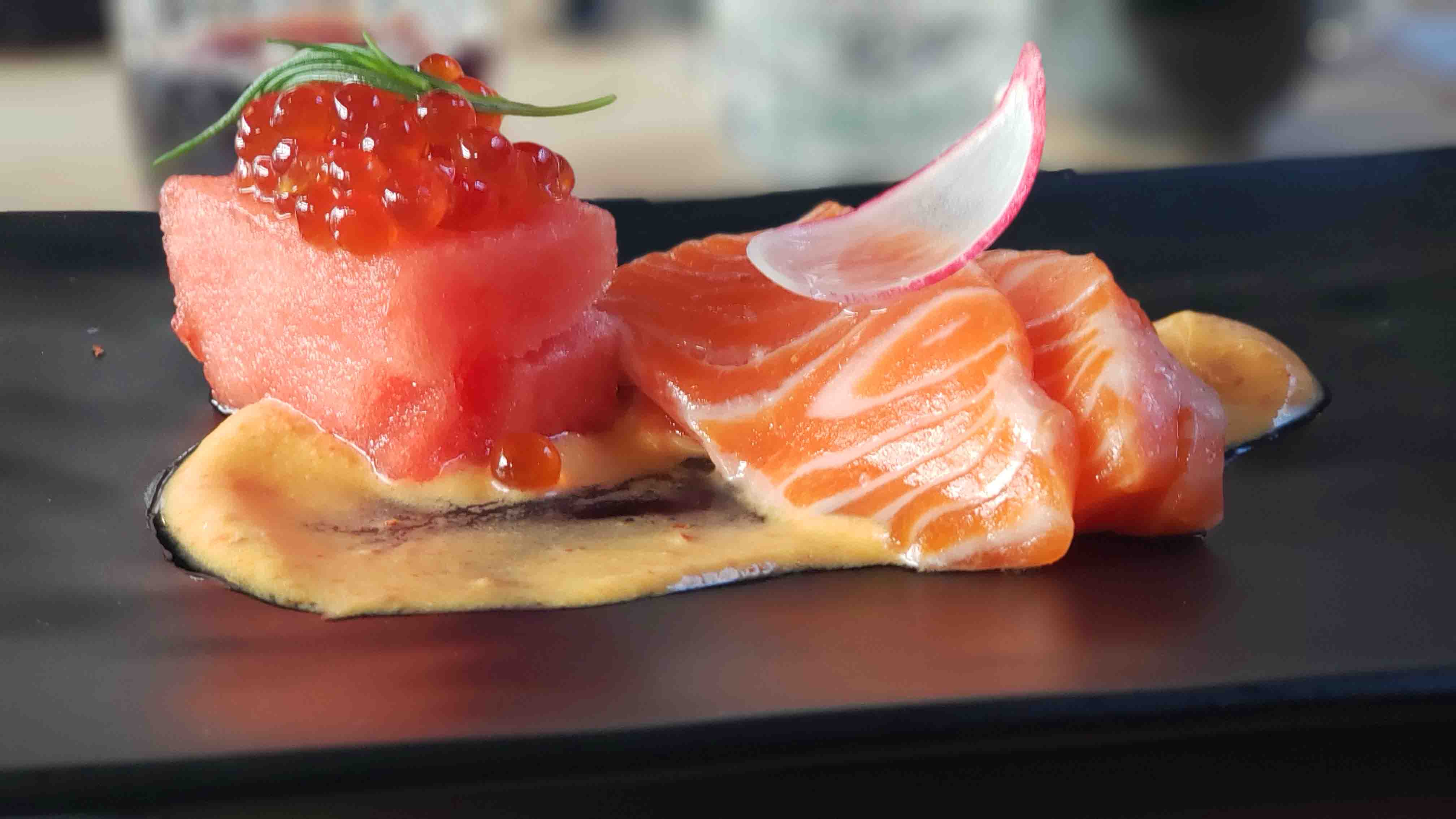 prato de salmão com ovas de peixe Gastronomia em Oakland