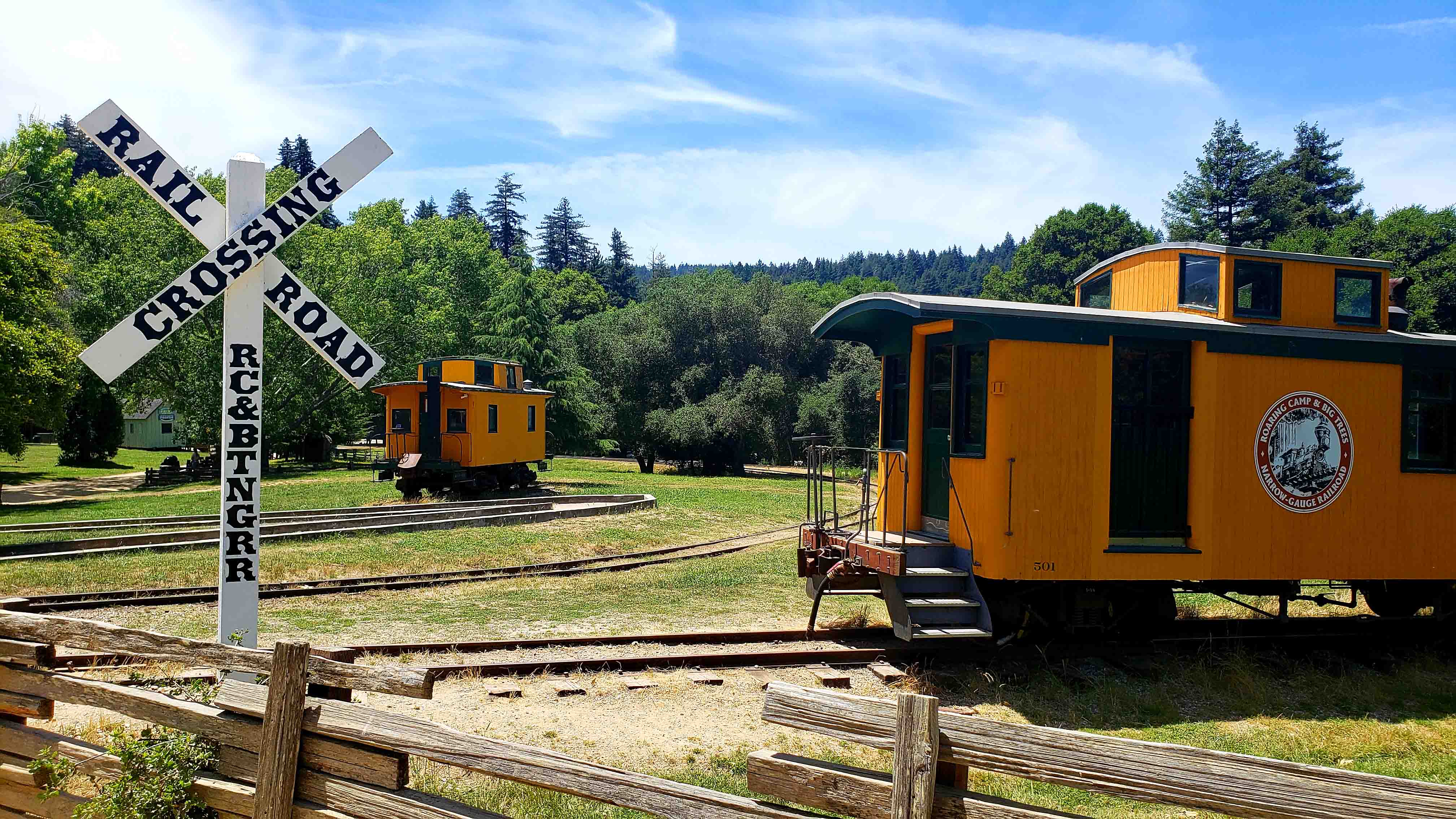 Vagões de trem e paisagem de velho este Passeios próximos a Santa Cruz
